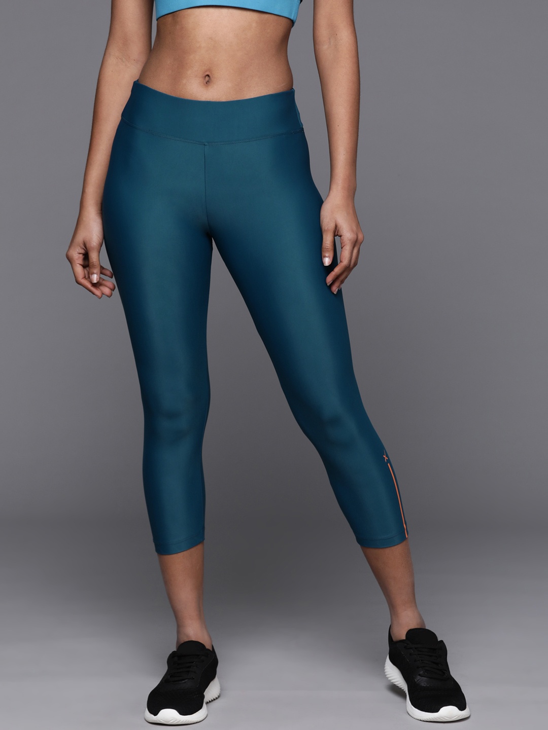 

HRX by Hrithik Roshan Women Rapid-Dry 3/4th Length Training Tights, Teal