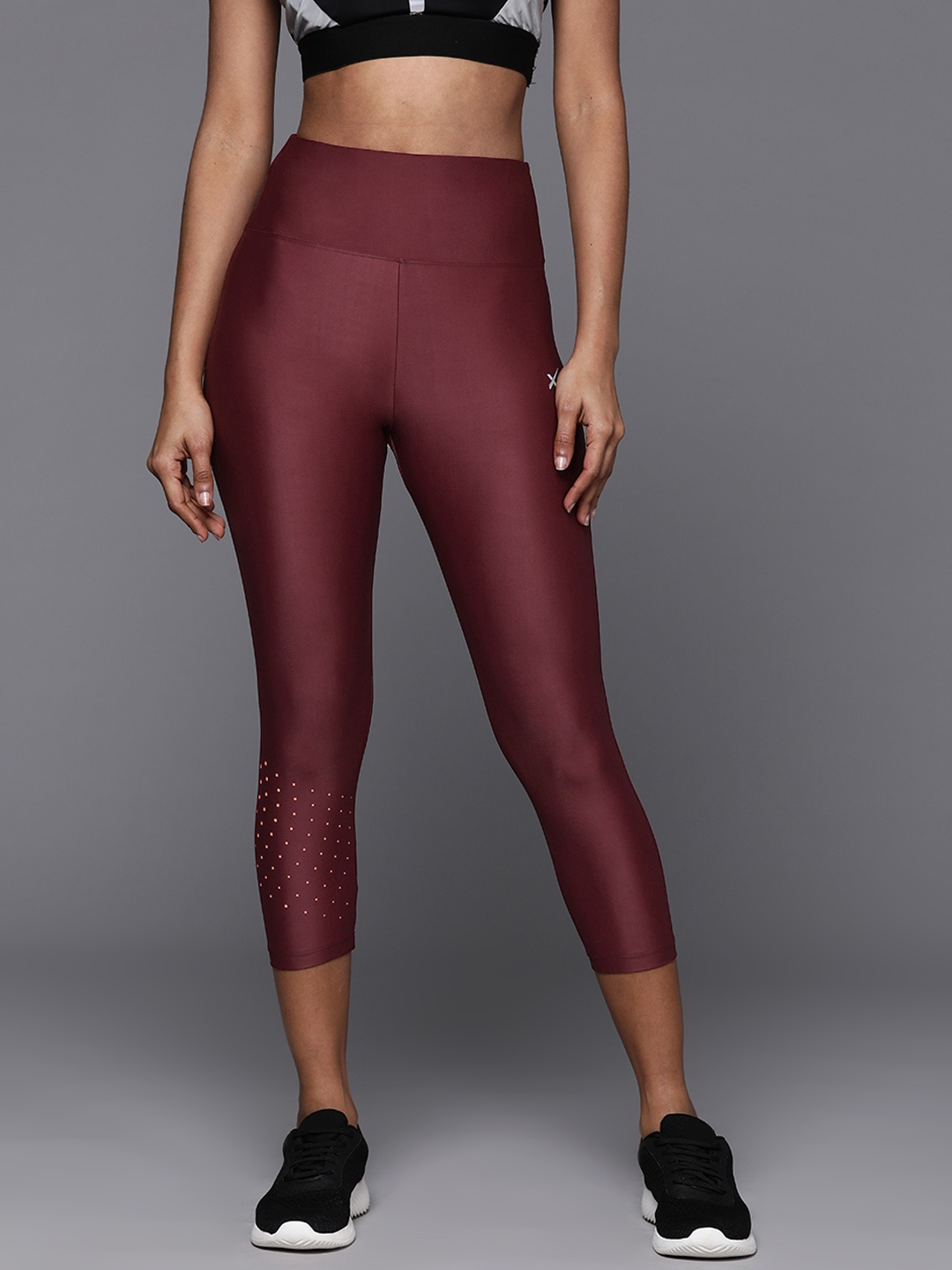 

HRX by Hrithik Roshan Women Rapid-Dry 3/4th Length Training Tights, Burgundy