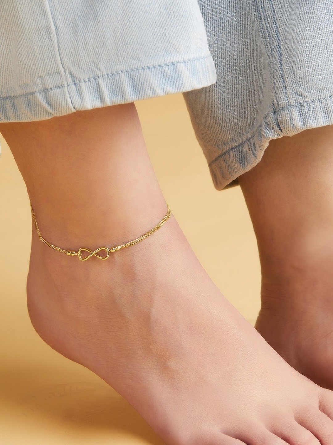 

Zavya 925 Pure Sterling Silver Gold-Plated Anklet