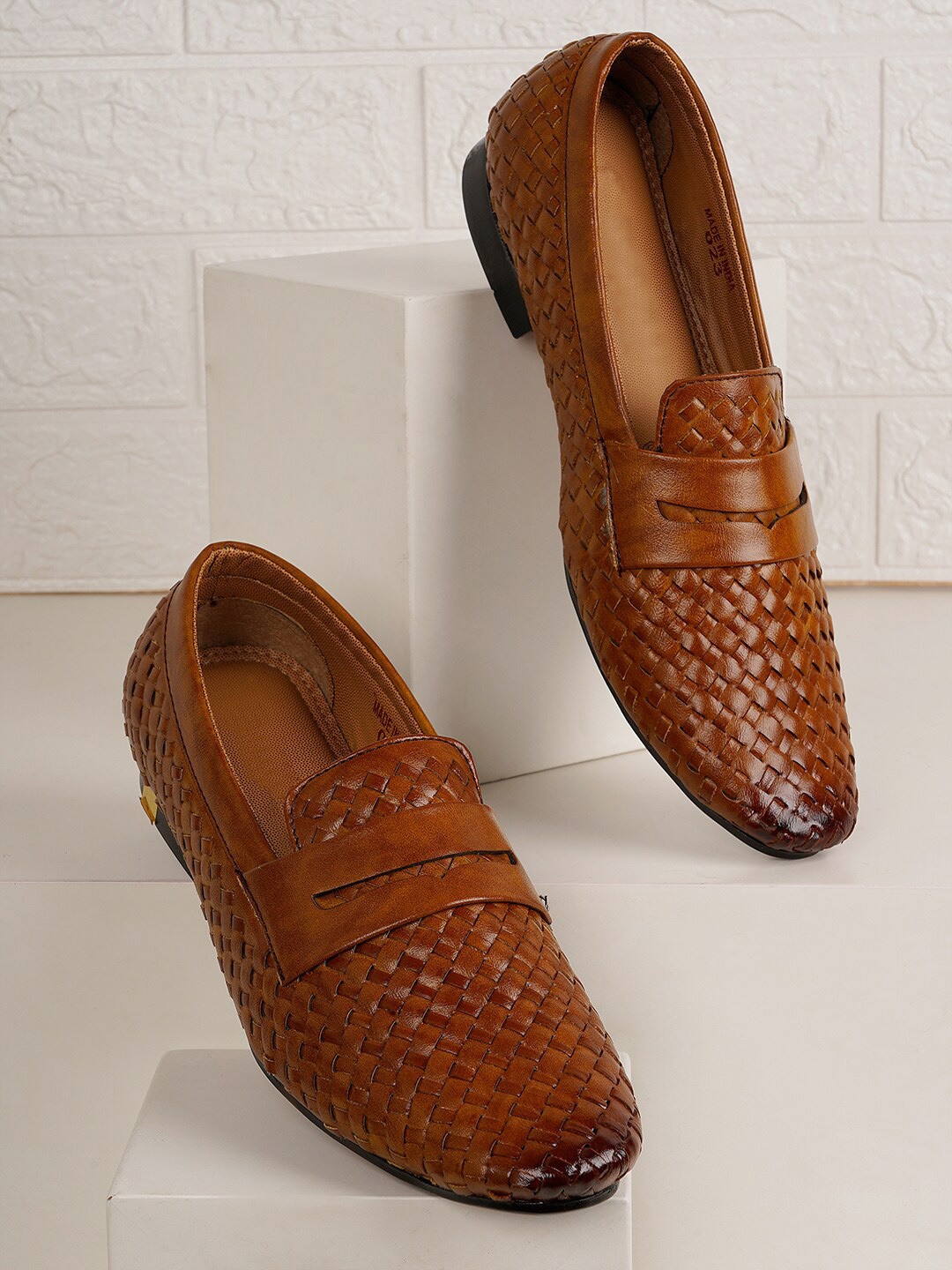 

Style Shoes Men Textured Formal Loafers, Tan