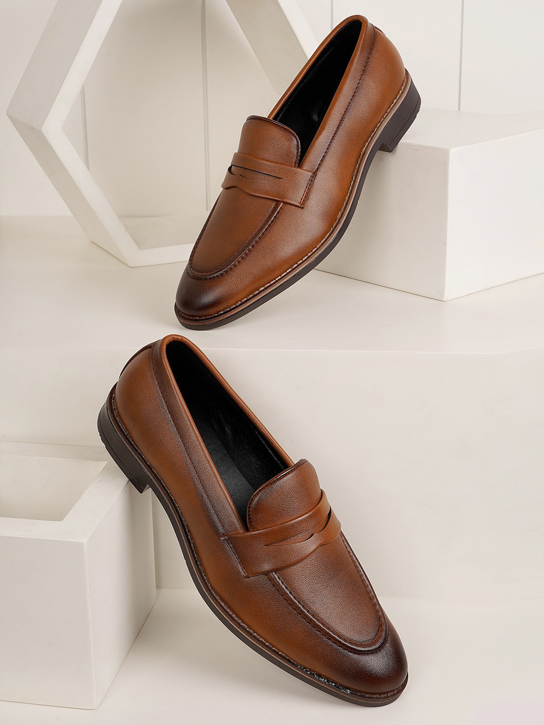 

Style Shoes Men Textured Lightweight Formal Loafers, Tan