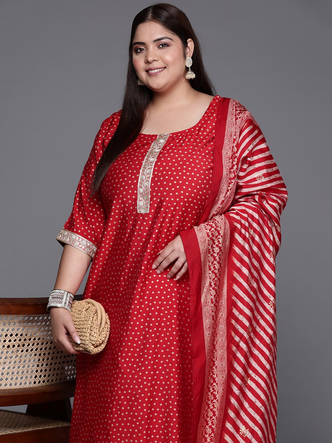 

EXTRA LOVE BY LIBAS Women Plus Size Printed Sequinned Kurta with Palazzos & With Dupatta, Red