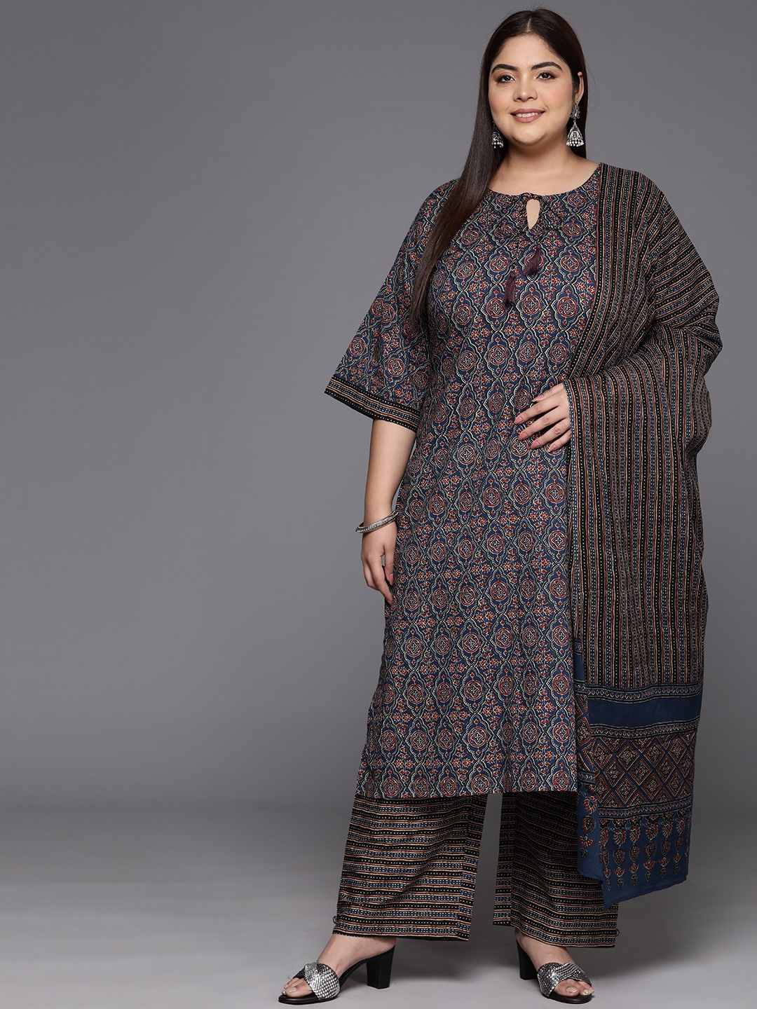 

EXTRA LOVE BY LIBAS Women Plus Size Ethnic Motifs Printed Regular Pure Cotton Kurta Set, Navy blue
