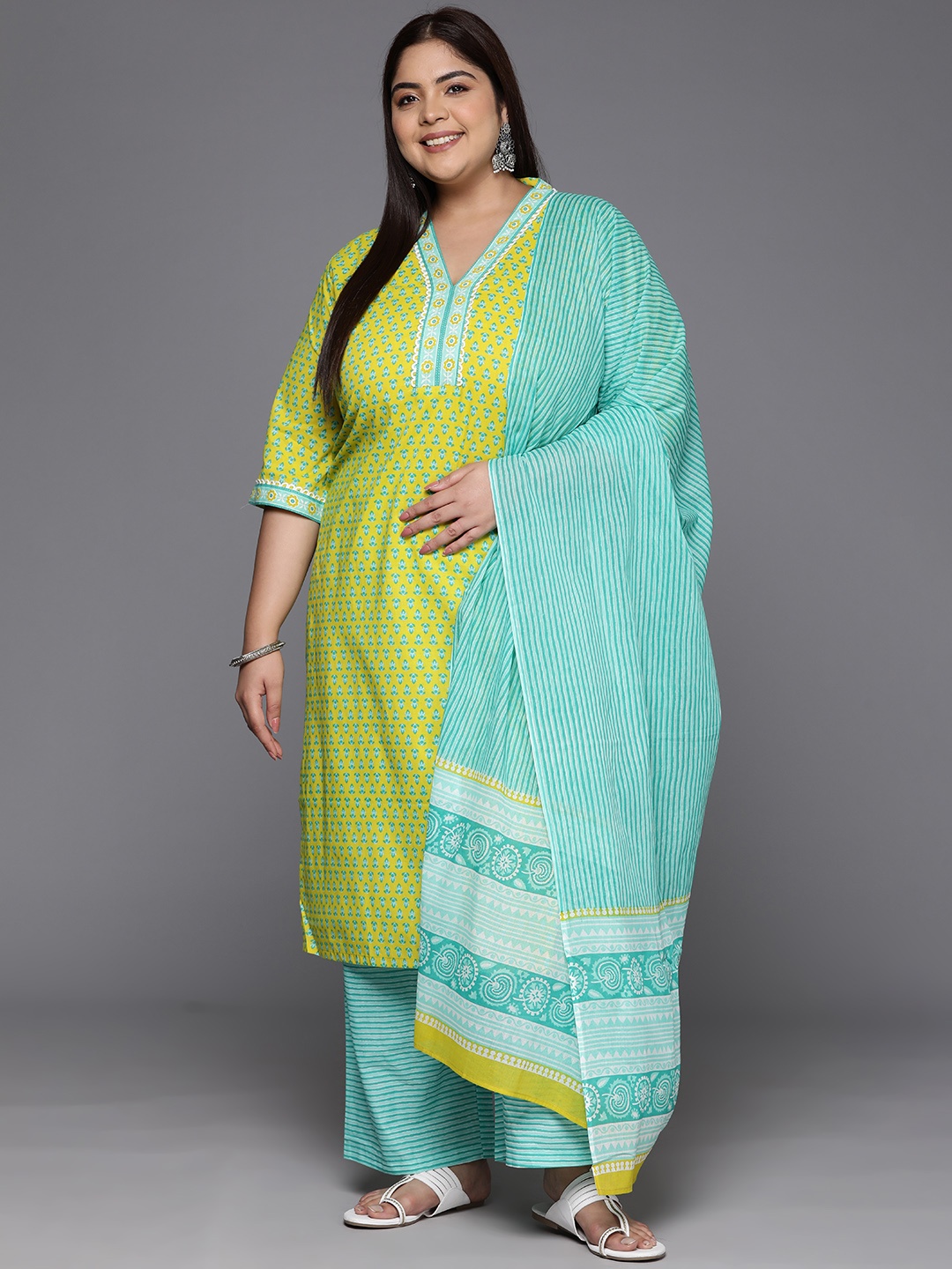

EXTRA LOVE BY LIBAS Women Lime Green Floral Printed Regular Pure Cotton Kurta with Palazzos & With Dupatta