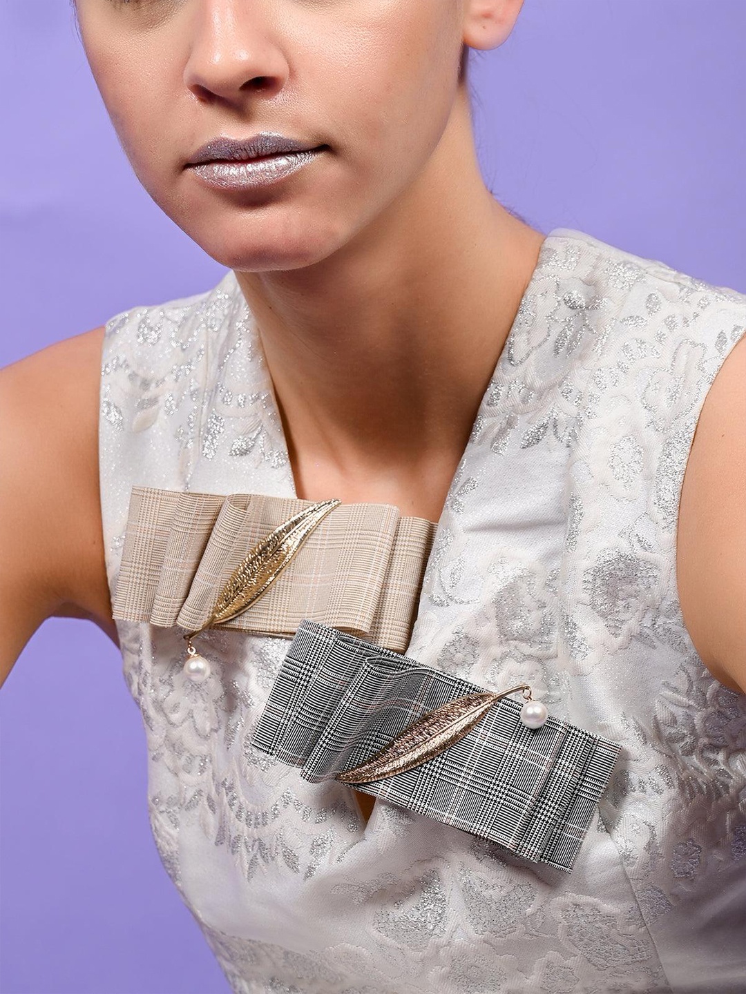 

ODETTE Set of 2 Embellished Alligator Hair Clip, Beige