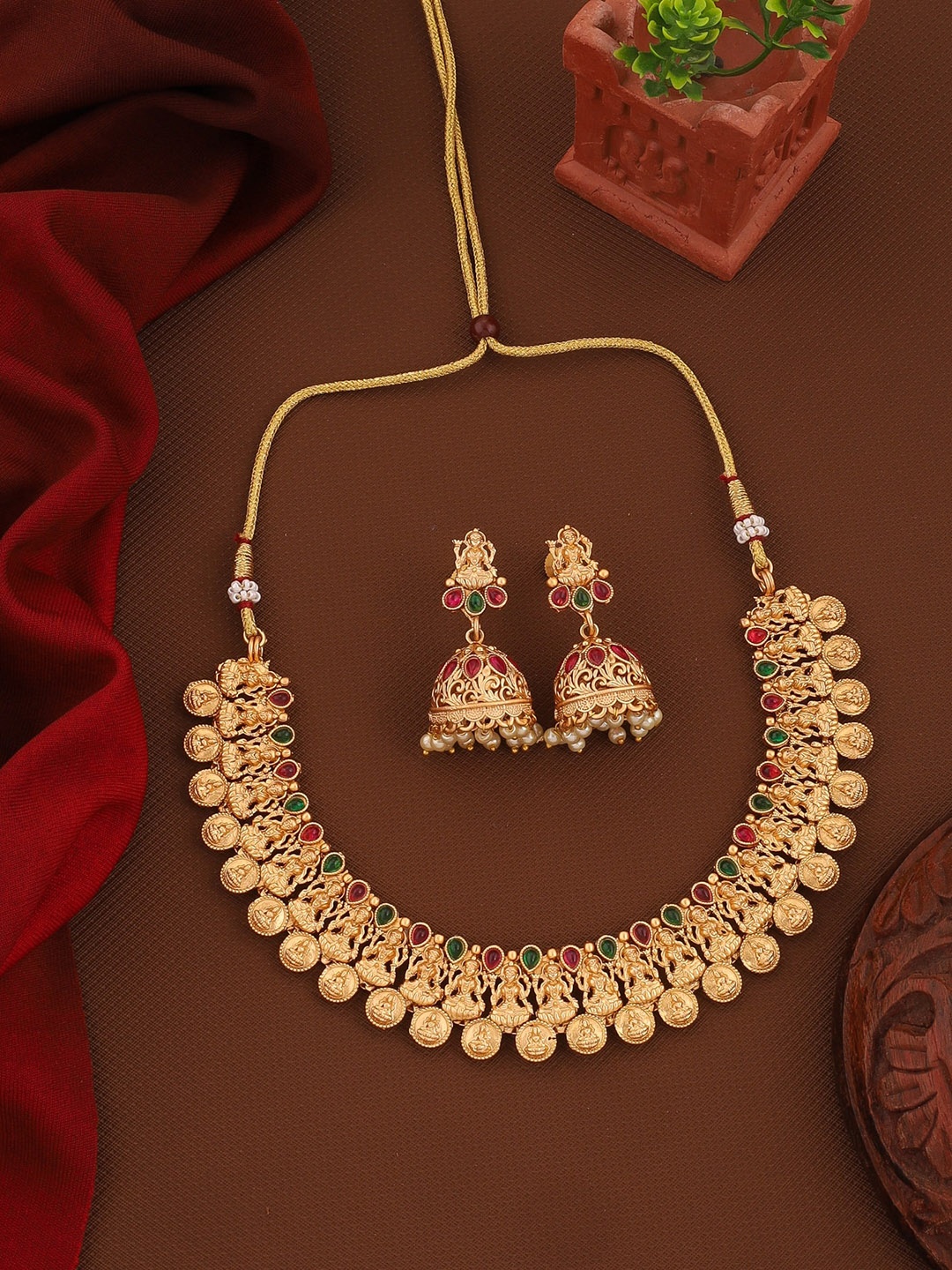 

ROFARWORD Gold-Plated Stone-Studded Necklace & Earring