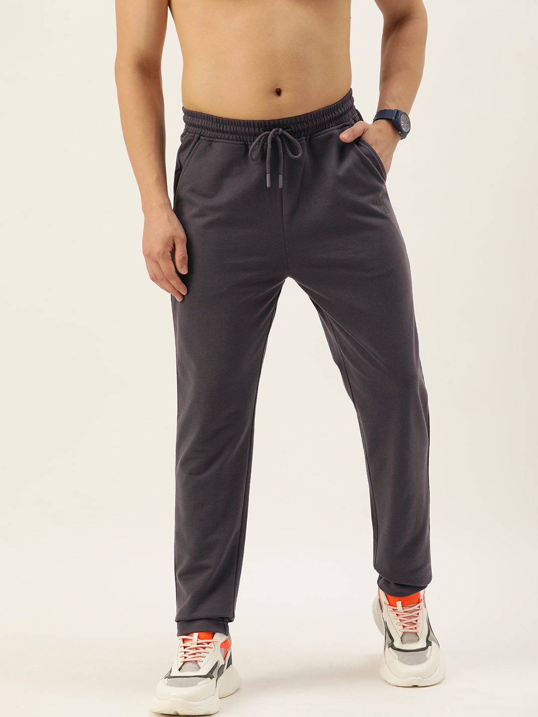 

Harvard Men Solid Track Pants, Charcoal