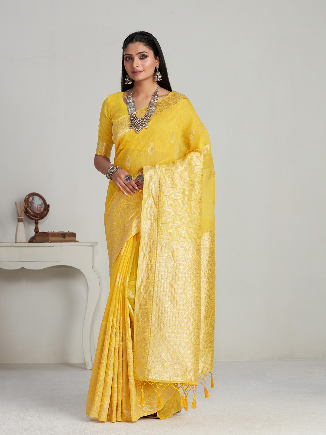 

MIMOSA Woven Design Zari Banarasi Saree, Yellow
