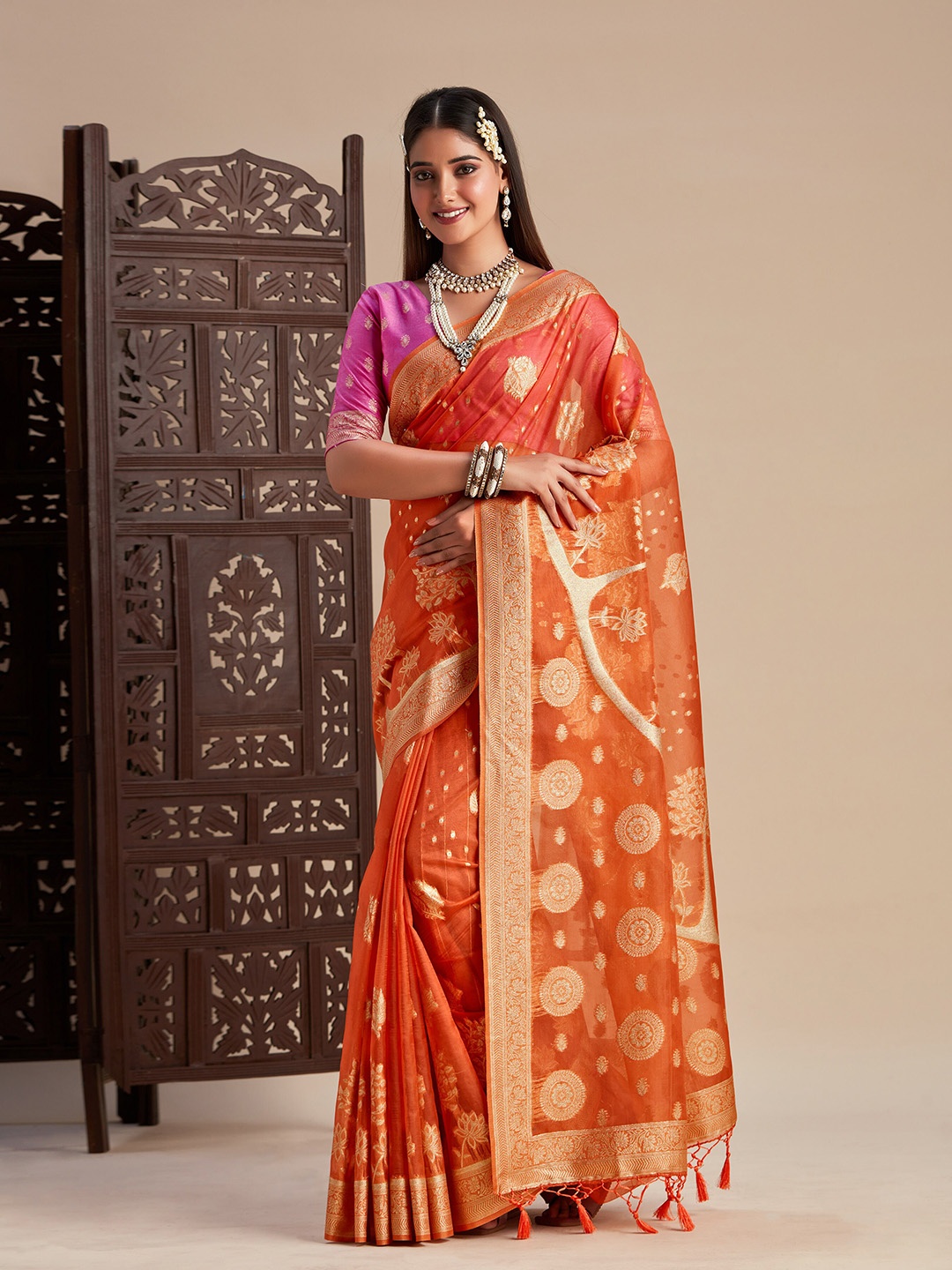 

MIMOSA Woven Design Zari Art Silk Banarasi Saree, Peach