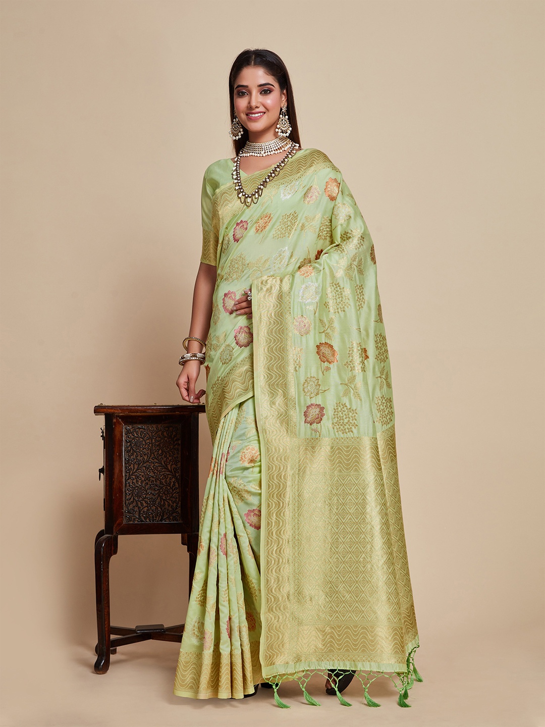 

MIMOSA Woven Design Zari Kanjeevaram Saree, Olive