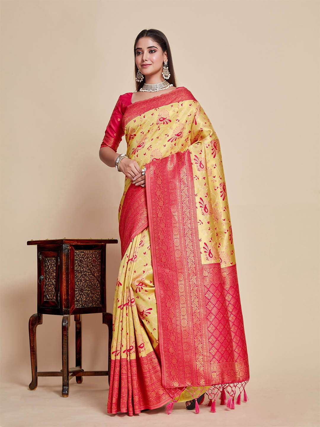 

MIMOSA Ethnic Motifs Woven Design Zari Kanjeevaram Saree, Yellow