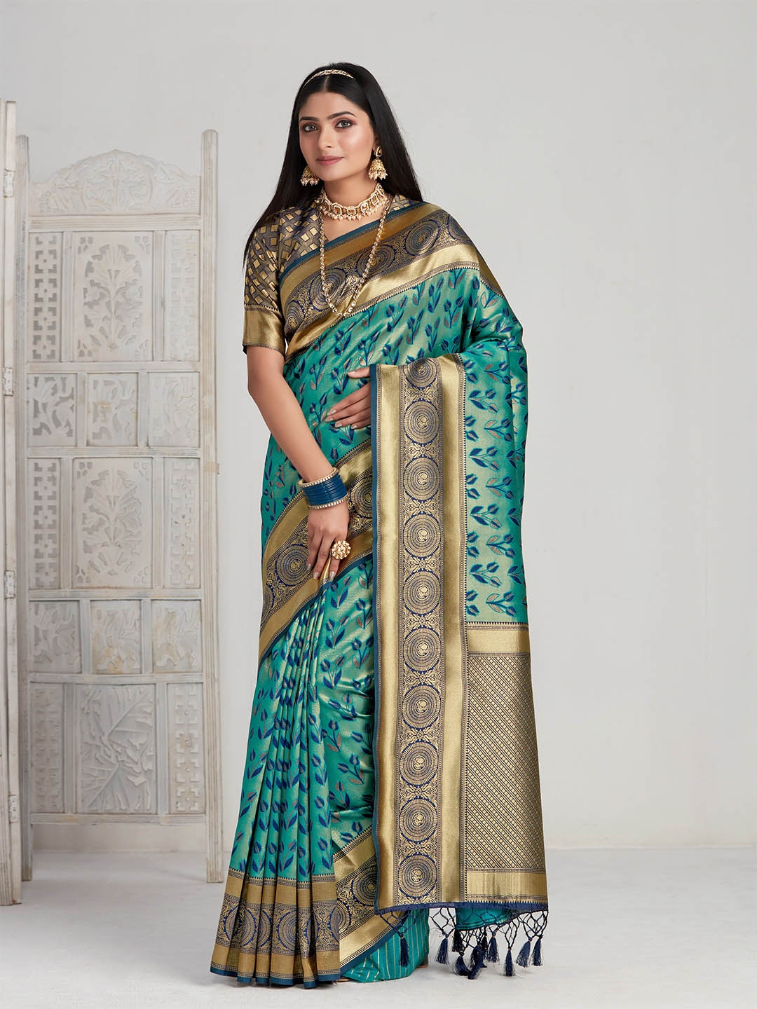 

MIMOSA Floral Woven Design Zari Art Silk Kanjeevaram Saree, Turquoise blue