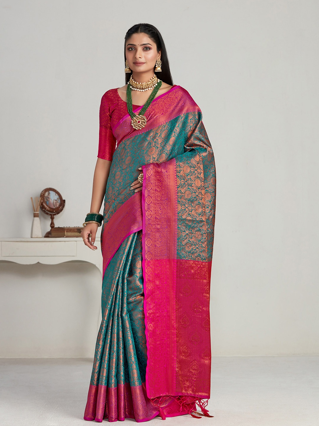 

MIMOSA Ethnic Motifs Woven Design Zari Kanjeevaram Saree, Turquoise blue