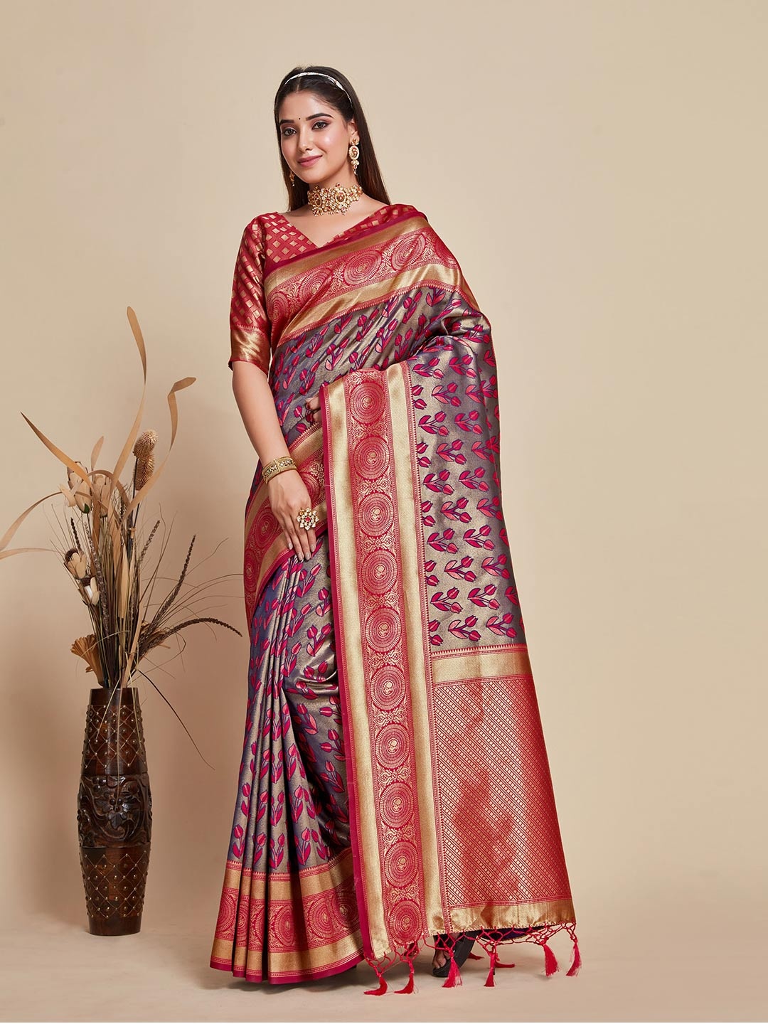 

MIMOSA Woven Design Zari Art Silk Kanjeevaram Saree, Navy blue