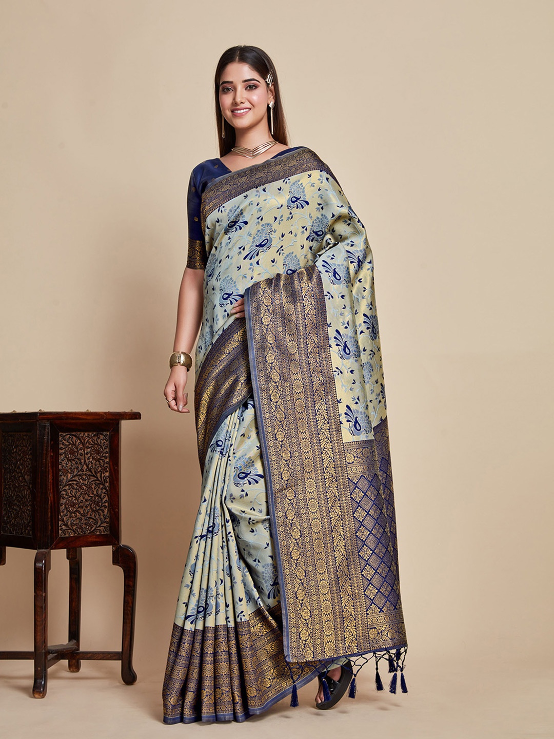 

MIMOSA Woven Design Zari Art Silk Kanjeevaram Saree, Blue