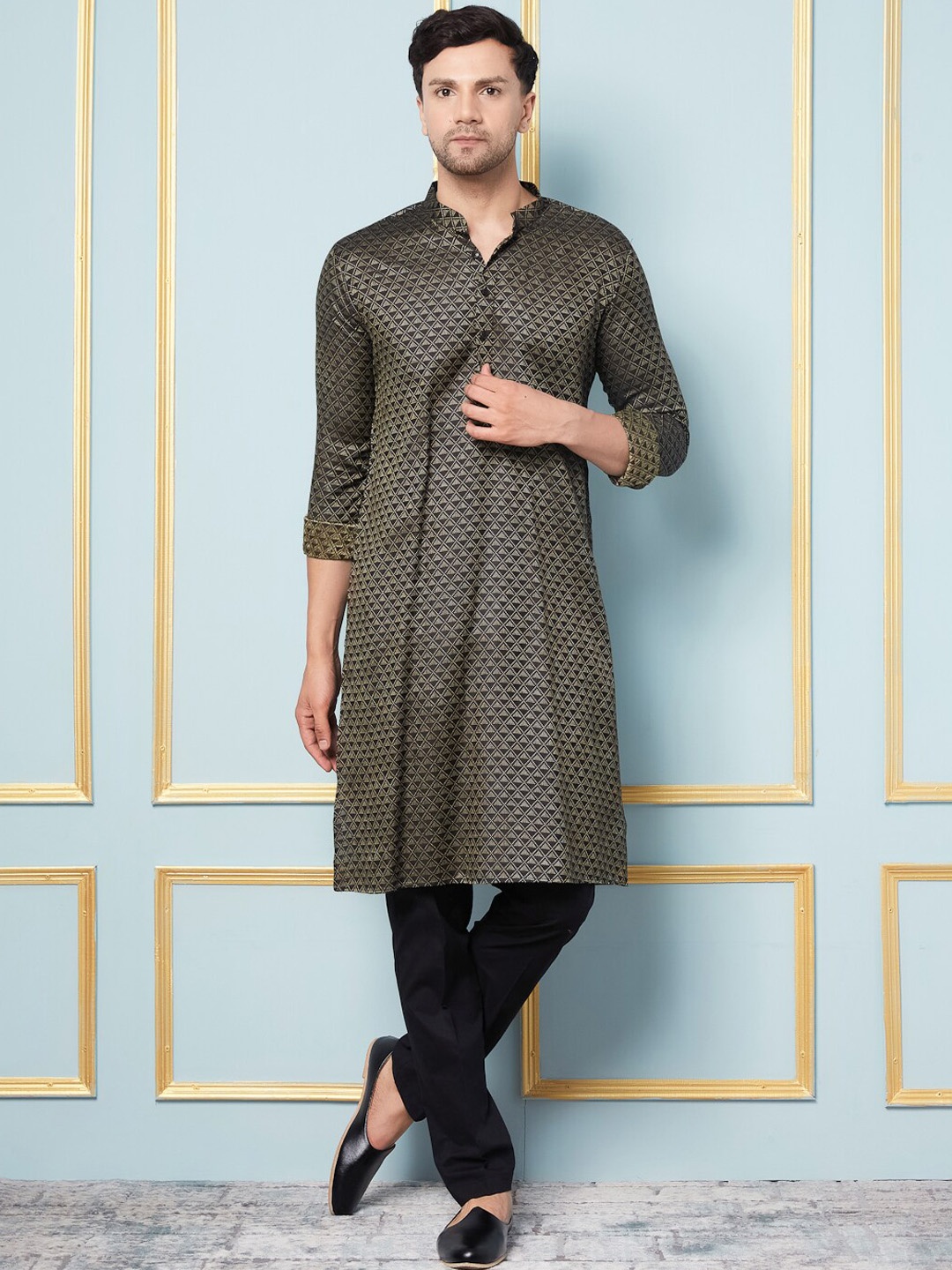 

See Designs Men Woven Design Mandarin Collar Kurta, Black