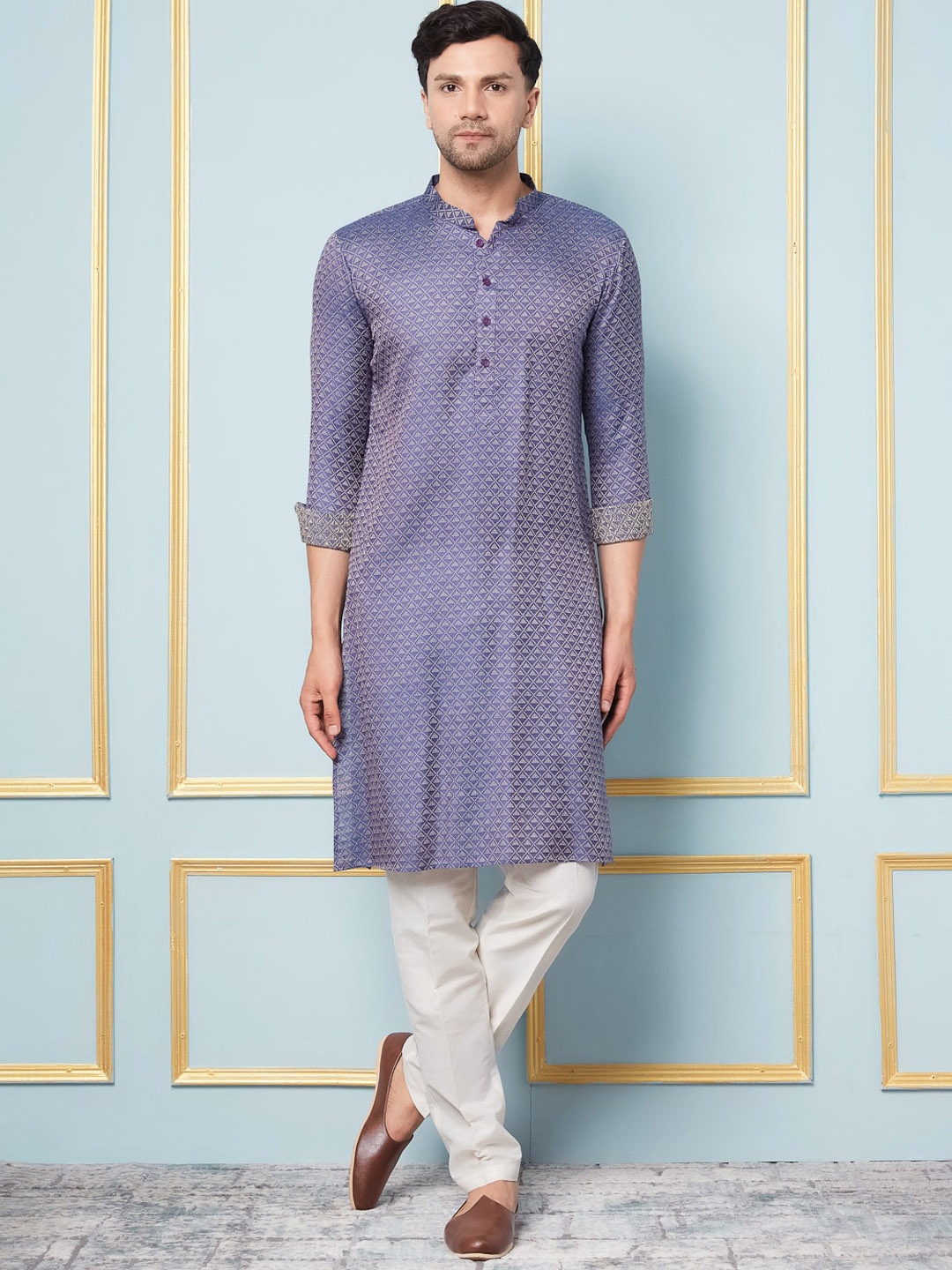 

See Designs Men Woven Design Mandarin Collar Kurta, Navy blue