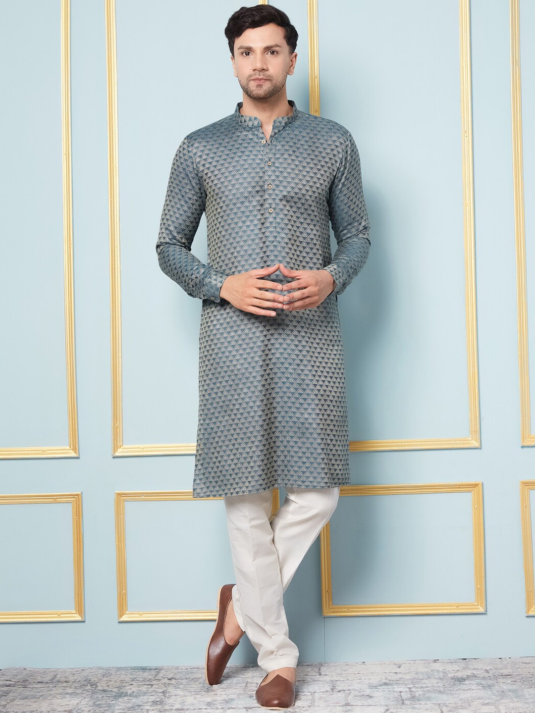 

See Designs Geometric Woven Design Mandarin Collar Straight Kurta with Pyjamas, Green