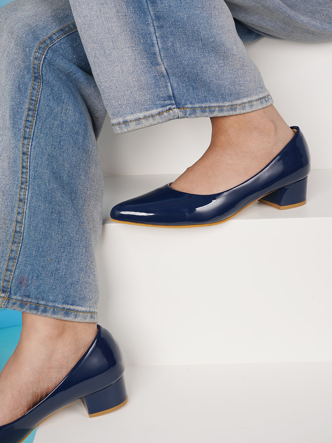 

DressBerry Navy Blue Pointed Toe Block Pumps