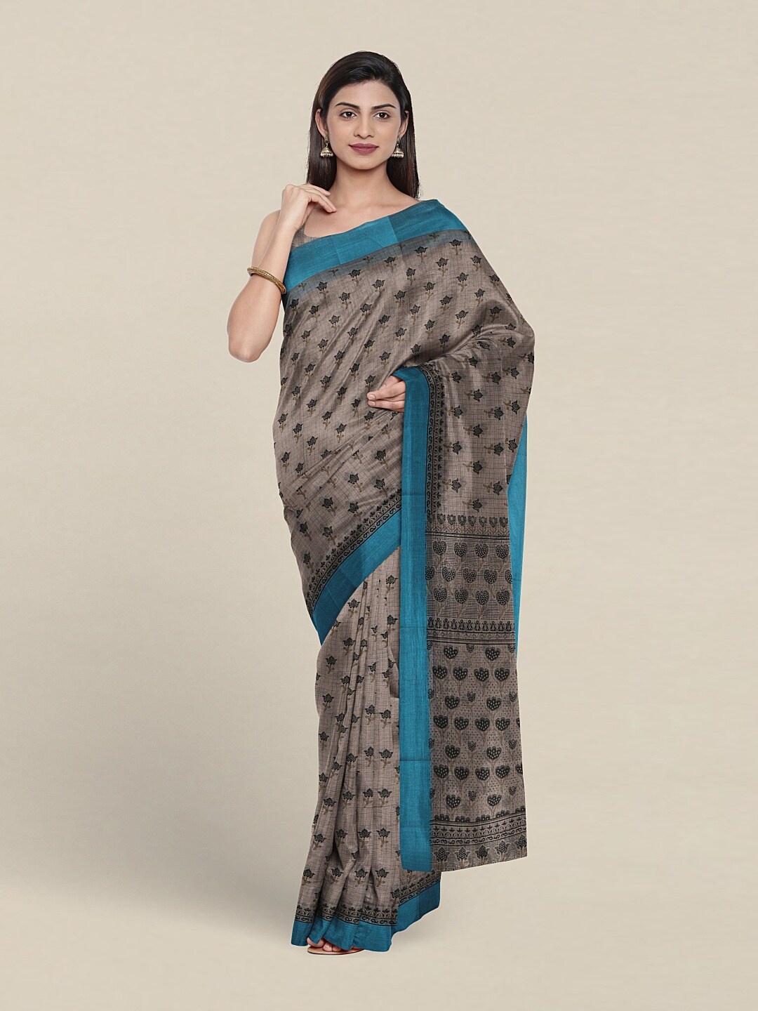 

Pothys Floral Printed Pure Cotton Saree, Grey