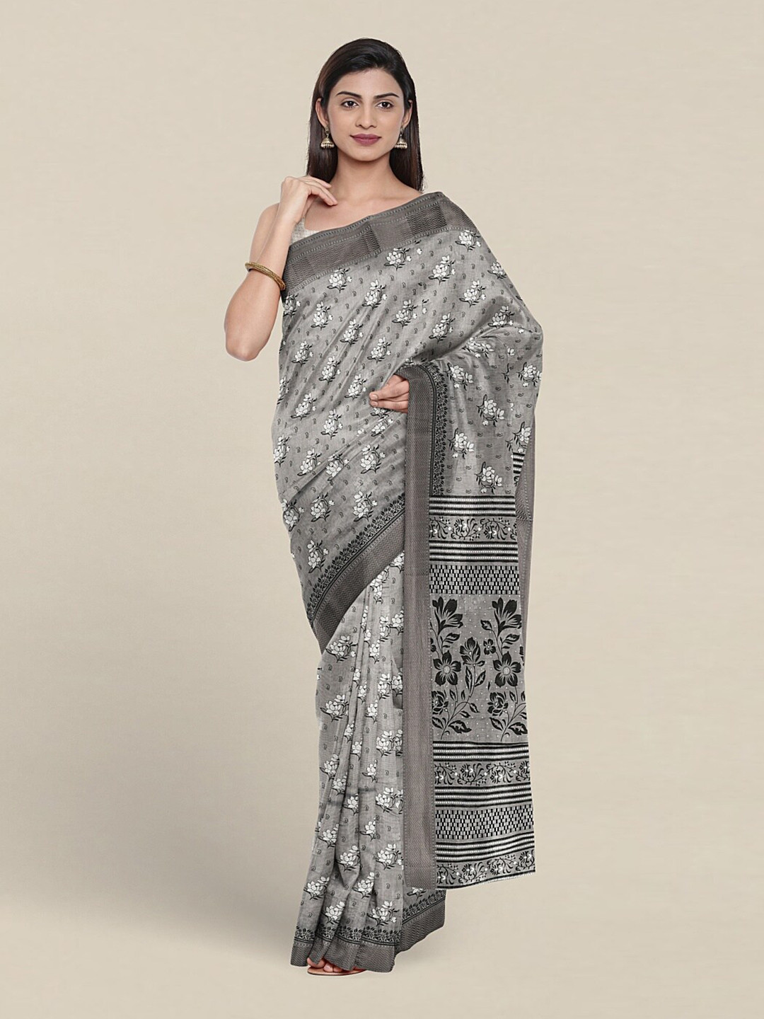 

Pothys Floral Printed Pure Cotton Saree, Grey