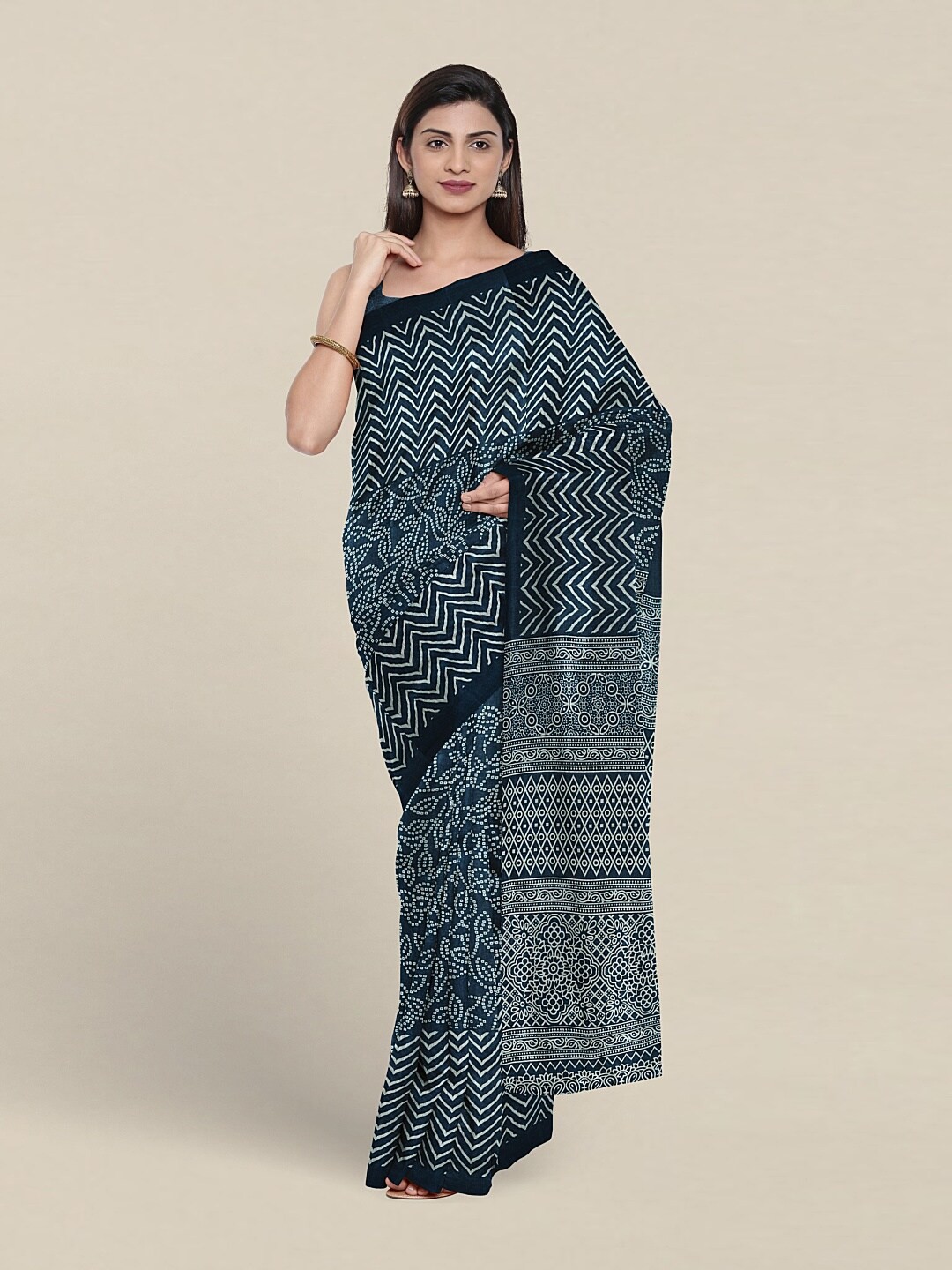

Pothys Striped Printed Saree With Blouse piece, Blue