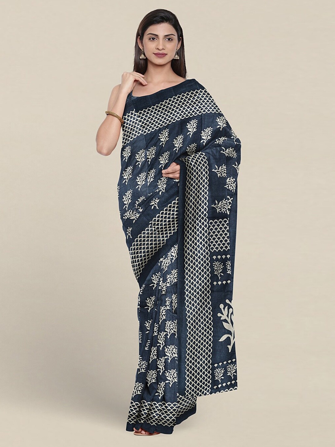 

Pothys Floral Printed Saree, Blue