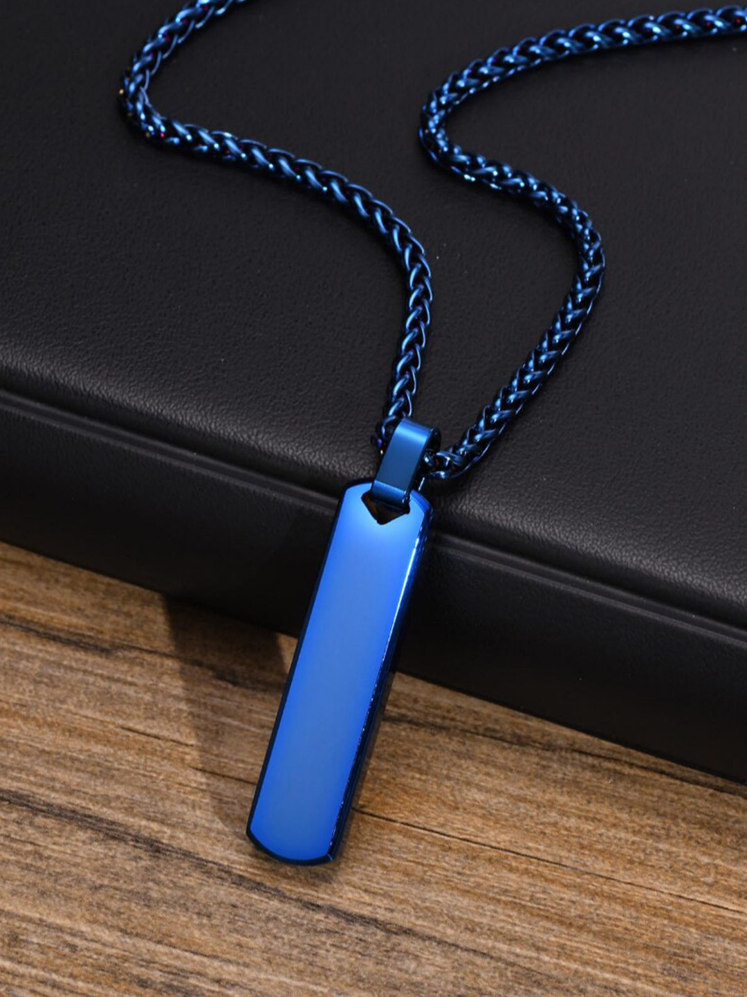 

SALTY Men Stainless Steel Geometric Shape Pendants with Chains, Black