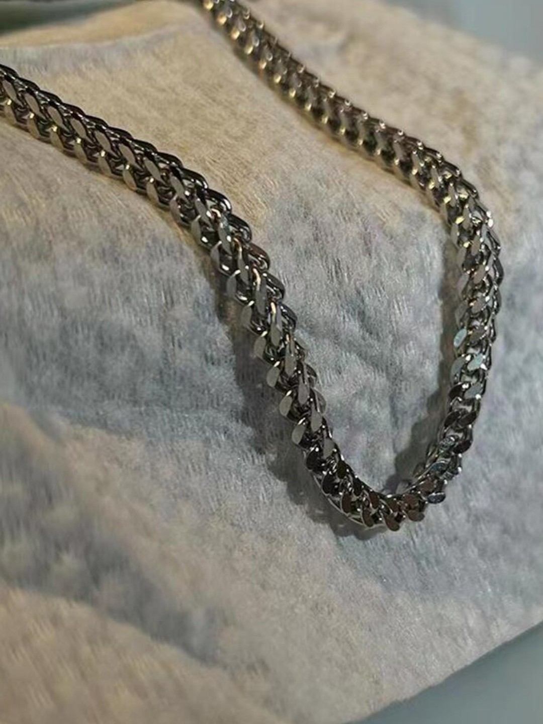 

SALTY Men Minimal Stainless Steel Chain, Silver