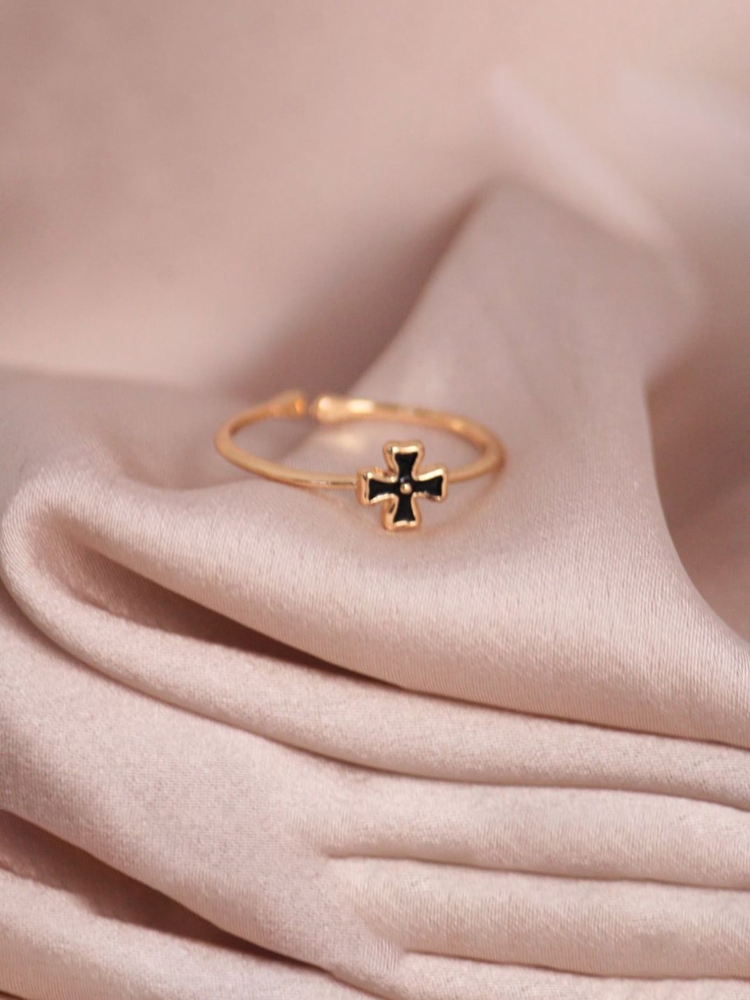 

SALTY Gold-Plated Adjustable Finger Ring