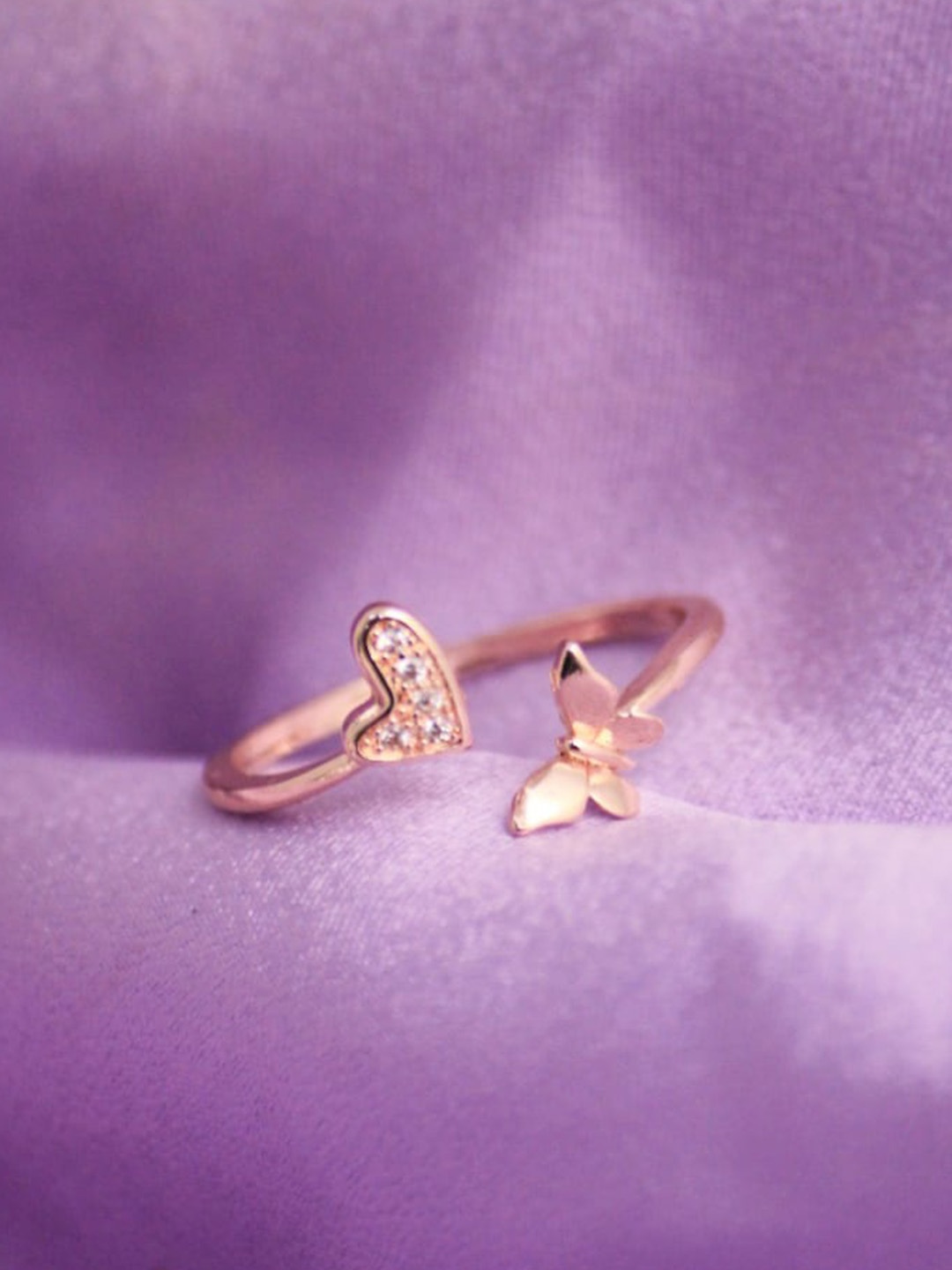 

SALTY Stone-Studded Finger Ring, Gold