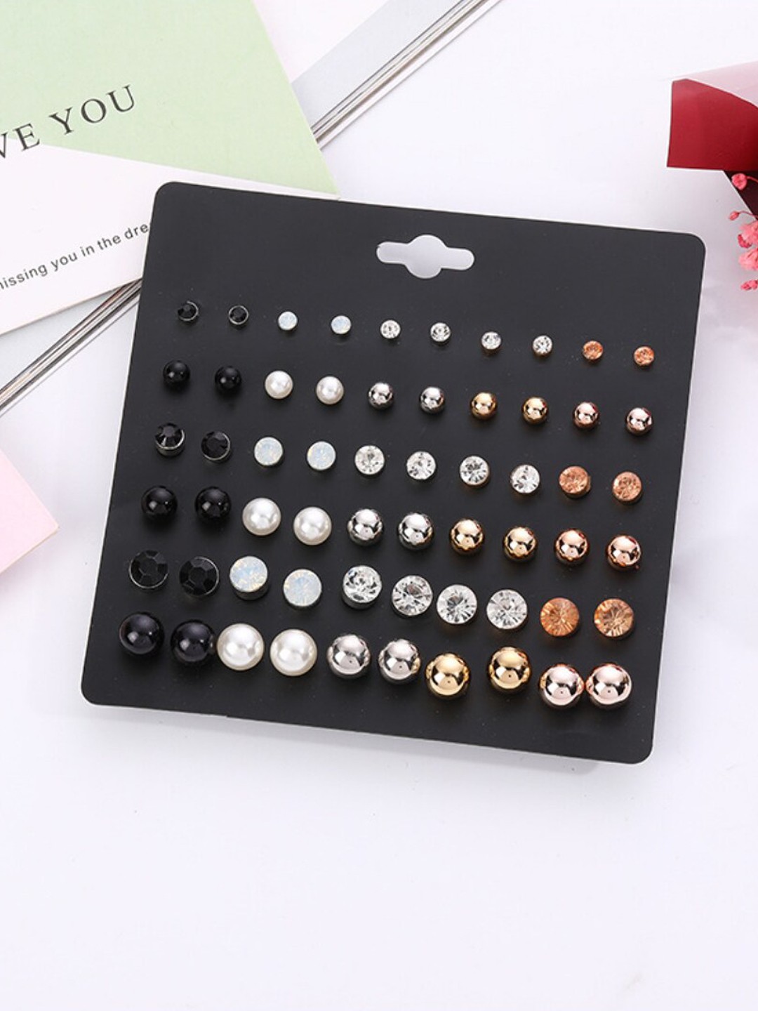 

SALTY Set Of 30 Contemporary Studs Earrings, Gold