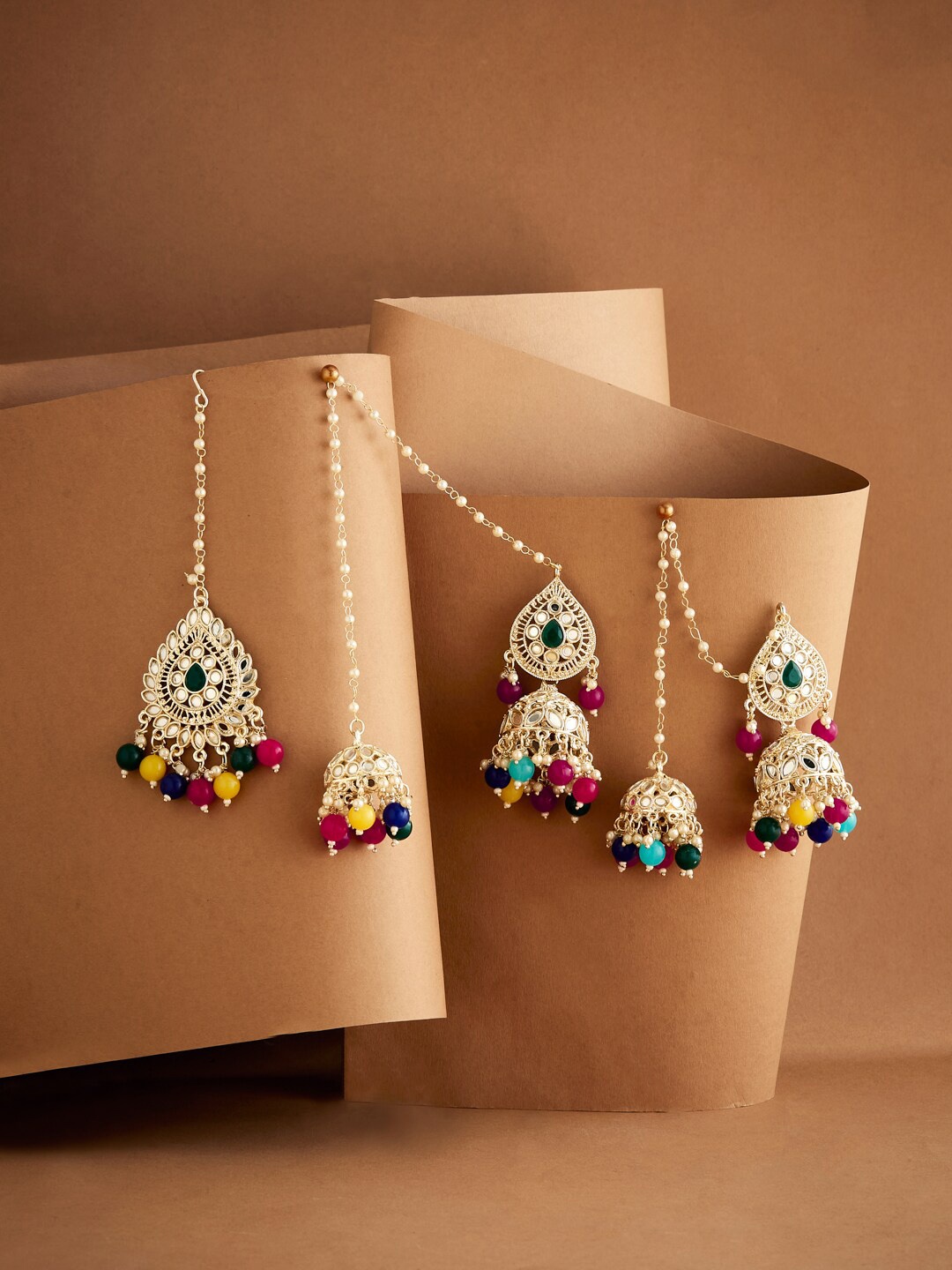 

ATIBELLE Gold-Plated Stone-Studded & Beaded Earrings With Maang Tika