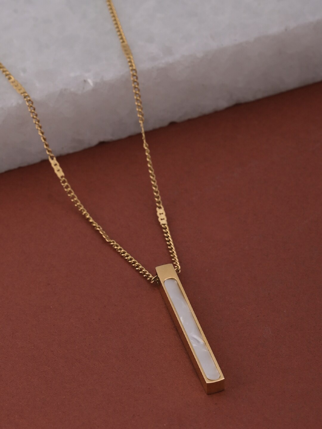 

PALMONAS Gold Plated Cuboid Bar Enamel Pendant Chain