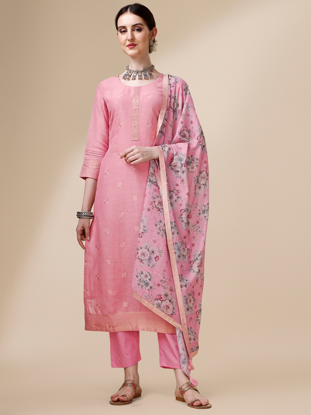

Seerat Linen Jacquard Straight Kurta With Trousers And Linen Printed Dupatta, Pink