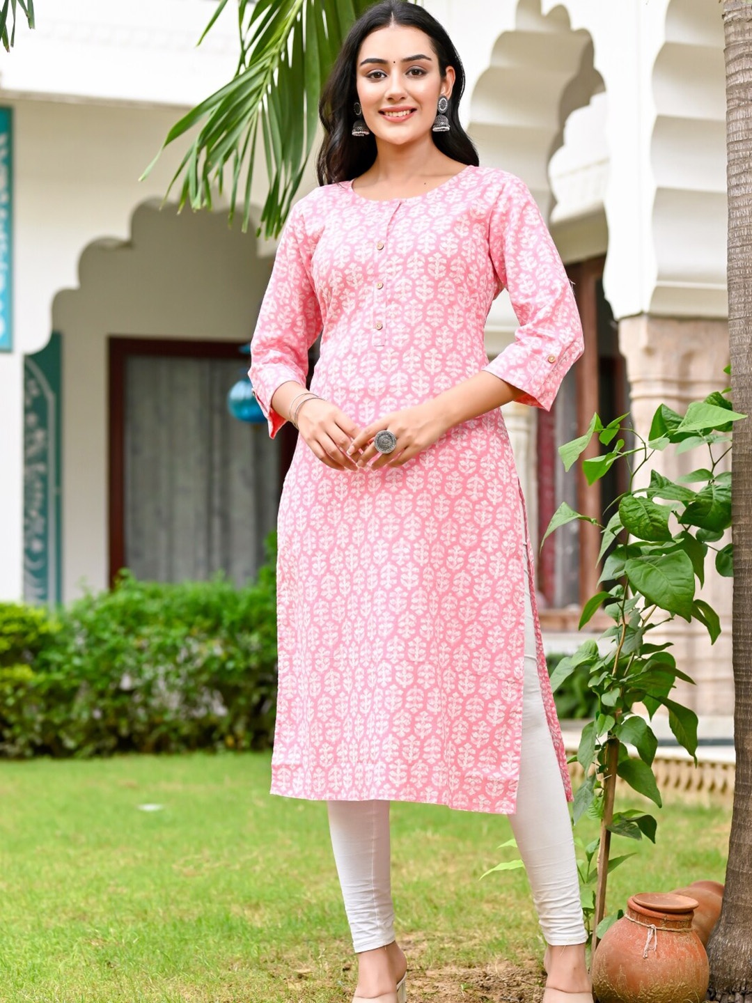 

Nishika Ethnic Motifs Printed Cotton Kurta, Pink