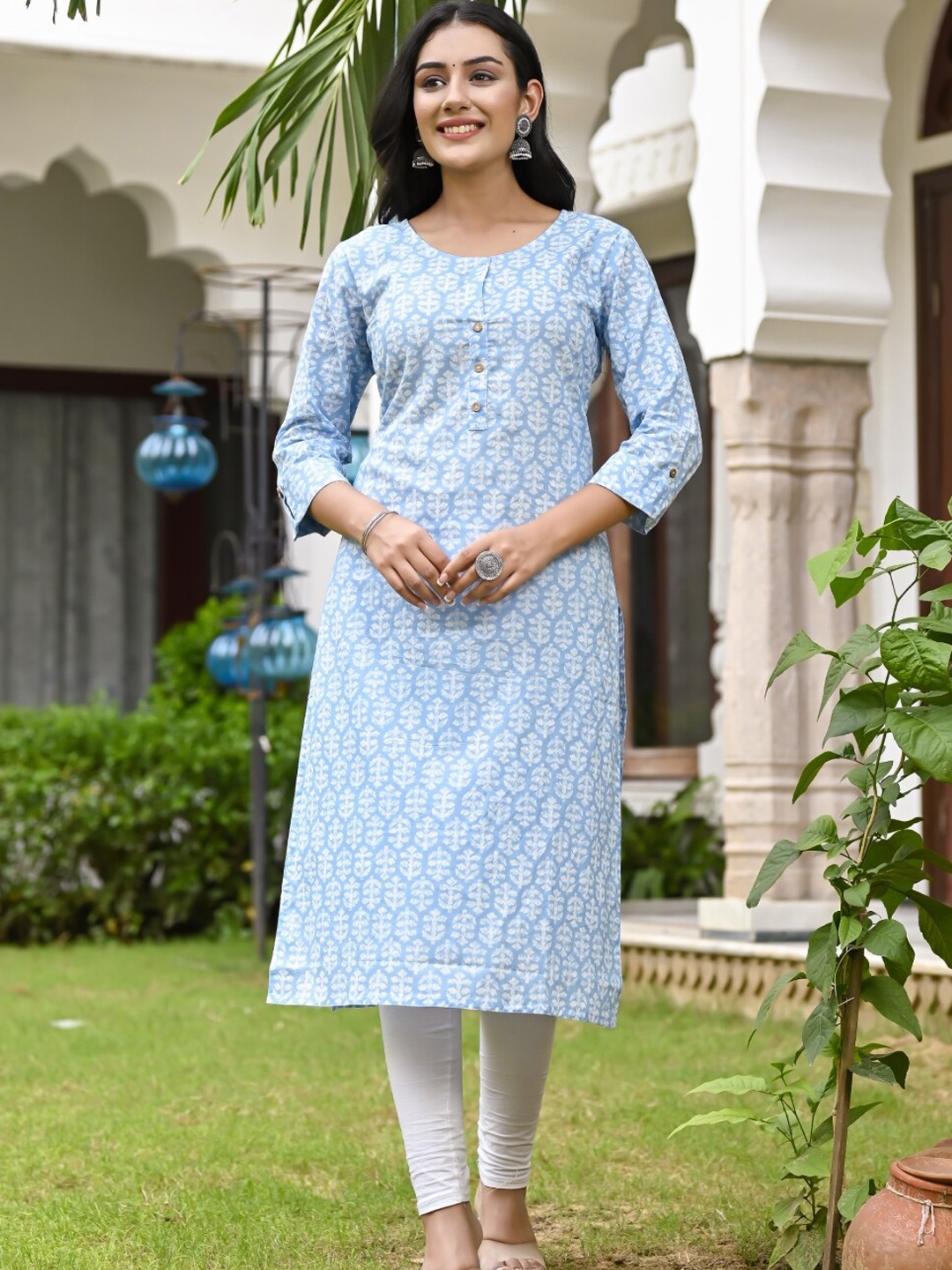 

Nishika Ethnic Motifs Printed Cotton Kurta, Blue