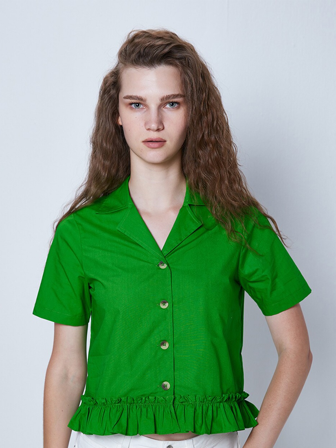 

COVER STORY Green Lapel Collar Cotton Casual Shirt