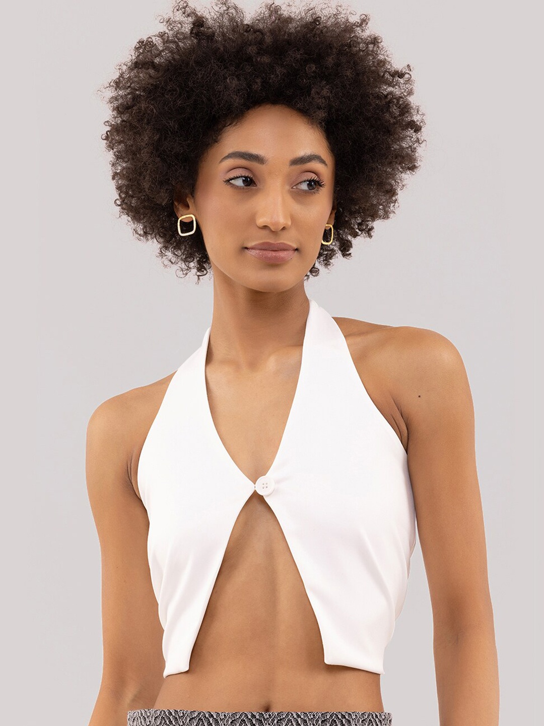 

Samshek V-Neck Croped Waistcoat, White