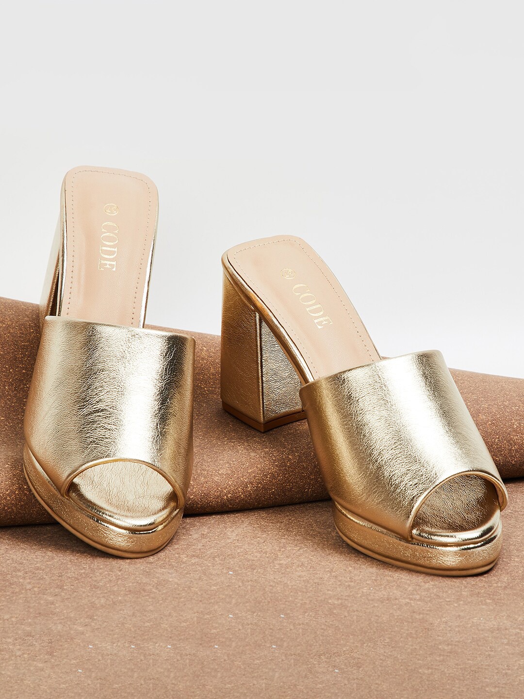 

CODE by Lifestyle Gold-Toned PU Party Block Sandals