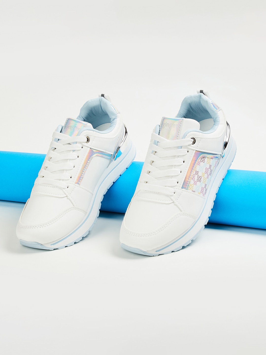 

Ginger by Lifestyle Women Colourblocked Lace-Ups Sneakers, White