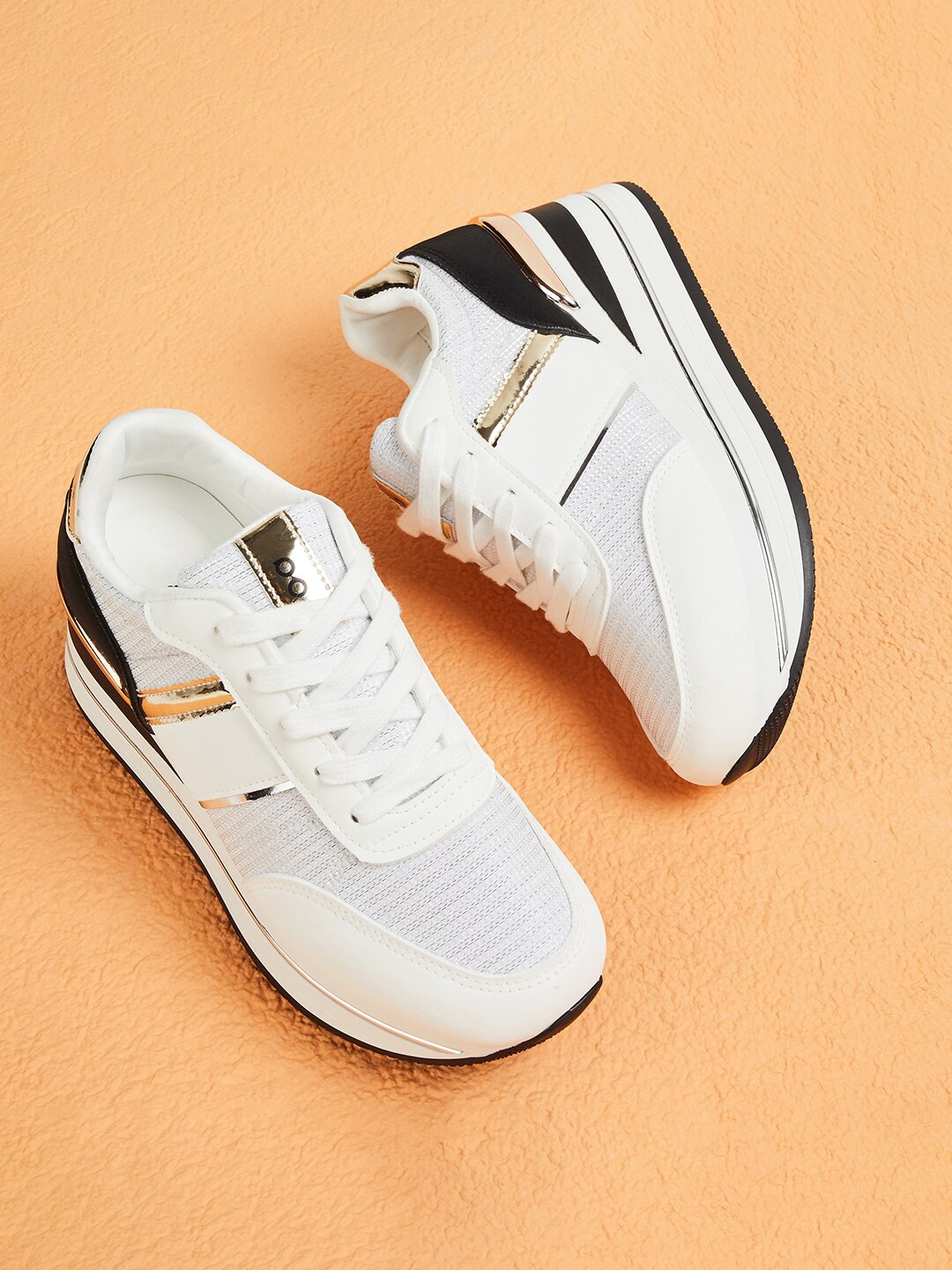 

Ginger by Lifestyle Women Colourblocked Sneakers, White