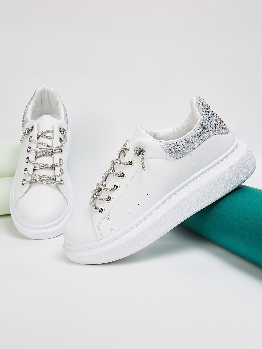 

Ginger by Lifestyle Women Woven Design Sneakers, Silver