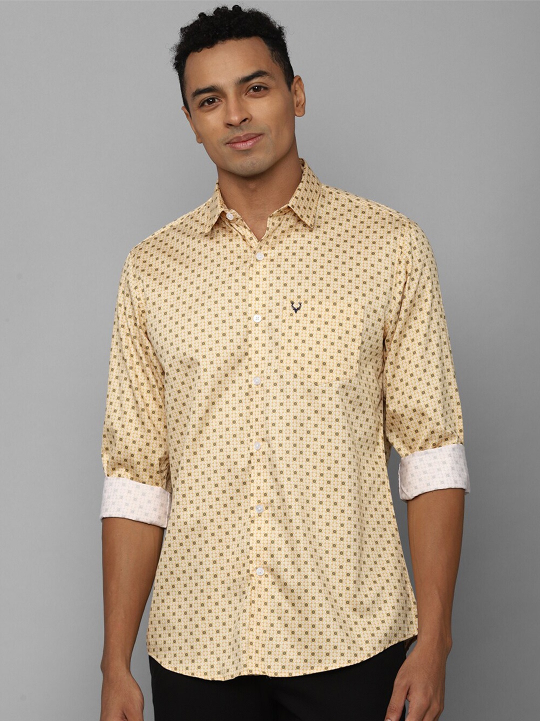 

Allen Solly Slim Fit Geometric Printed Pure Cotton Casual Shirt, Yellow