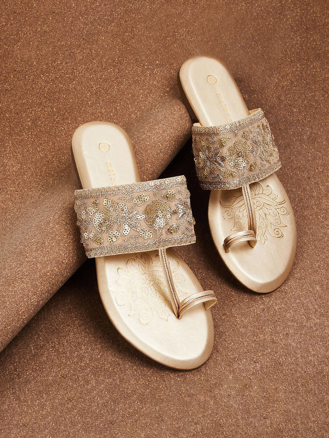 

Melange by Lifestyle Embellished Ethnic One Toe Flats, Gold