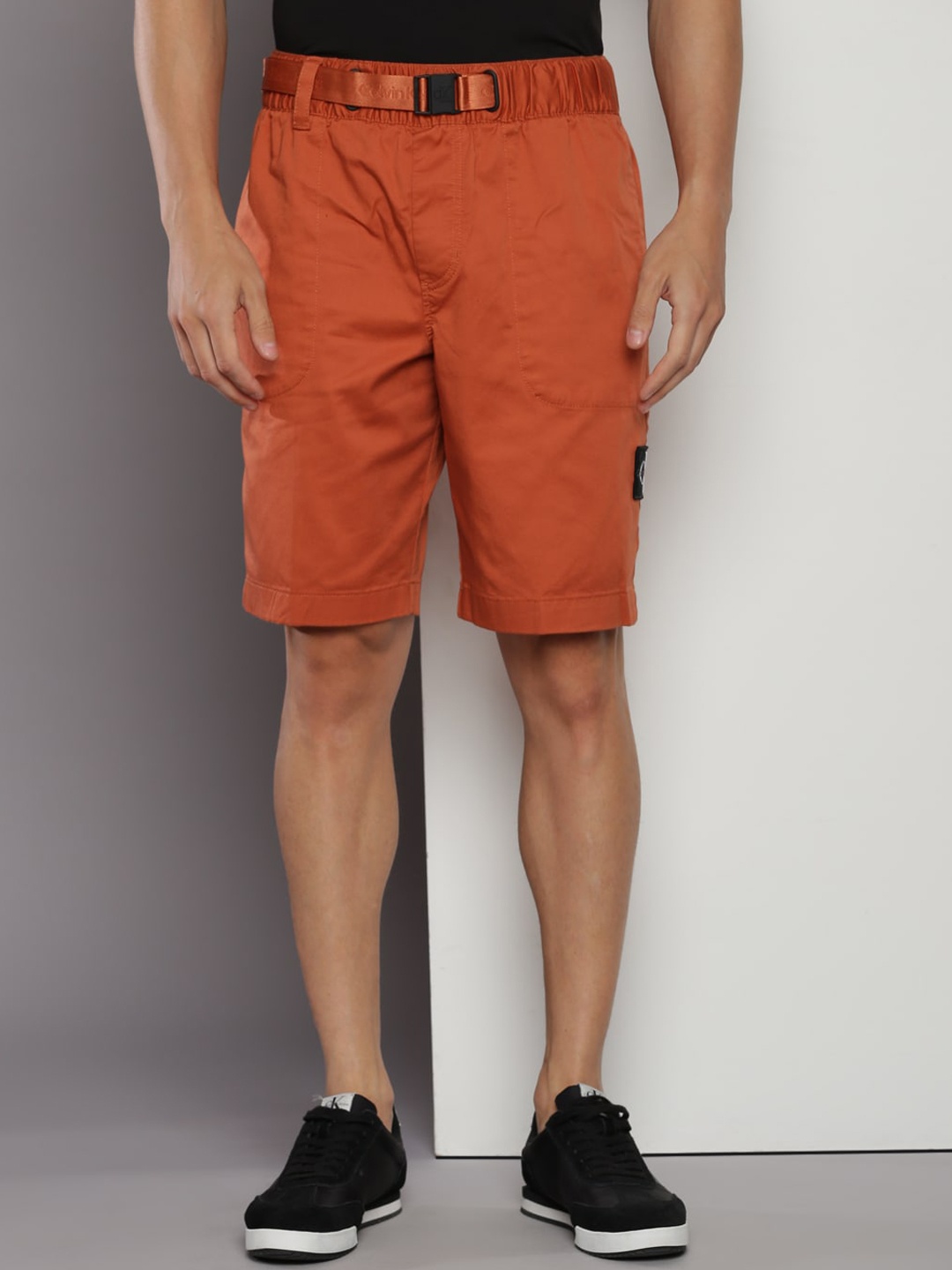 

Calvin Klein Jeans Men Rust Cargo Shorts