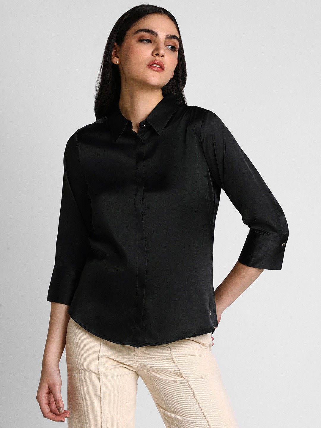 

Allen Solly Woman Regular Fit Spread Collar Casual Shirt, Black