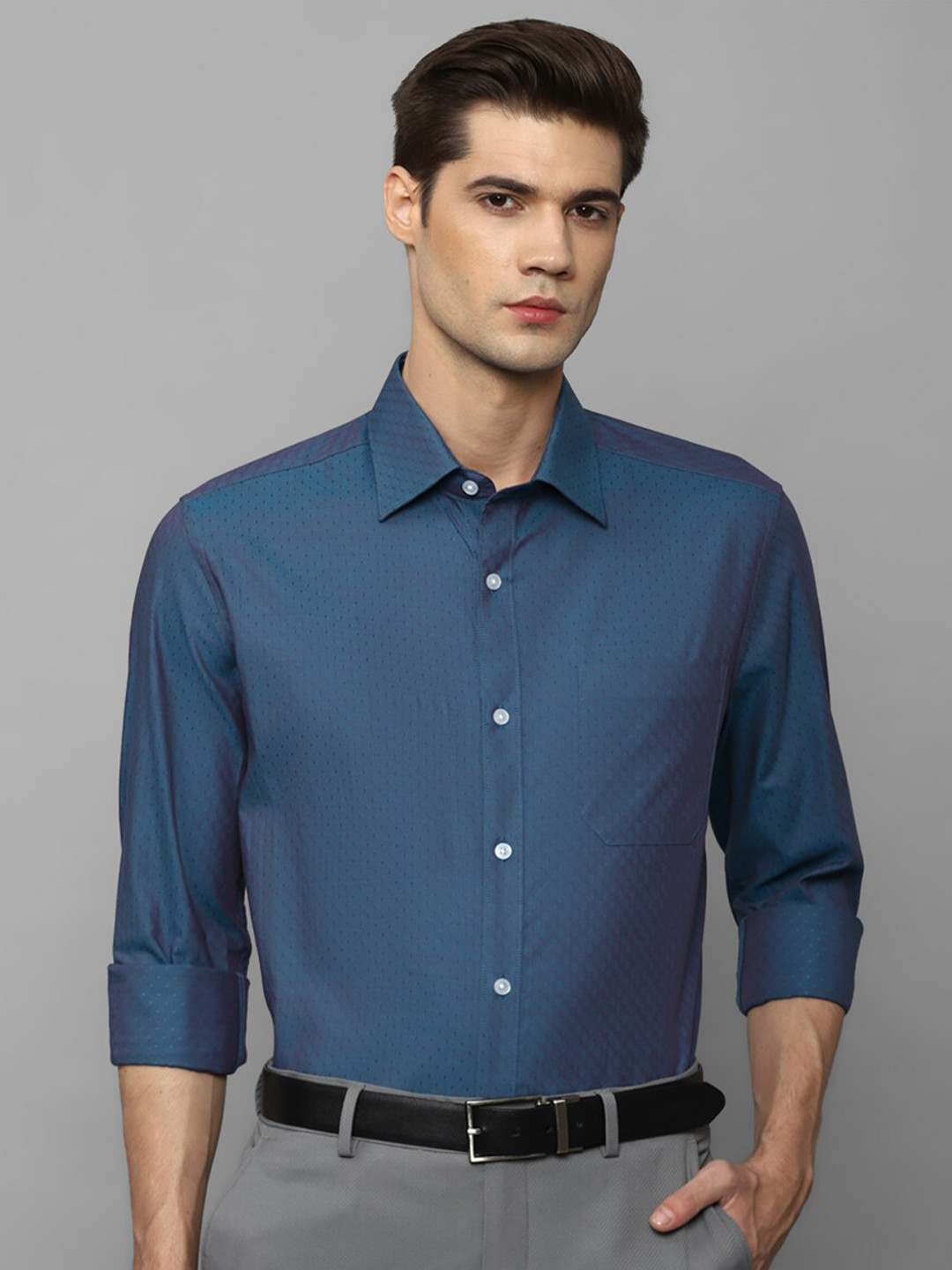 

Louis Philippe Self Design Textured Spread Collar Regular Fit Pure Cotton Formal Shirt, Blue