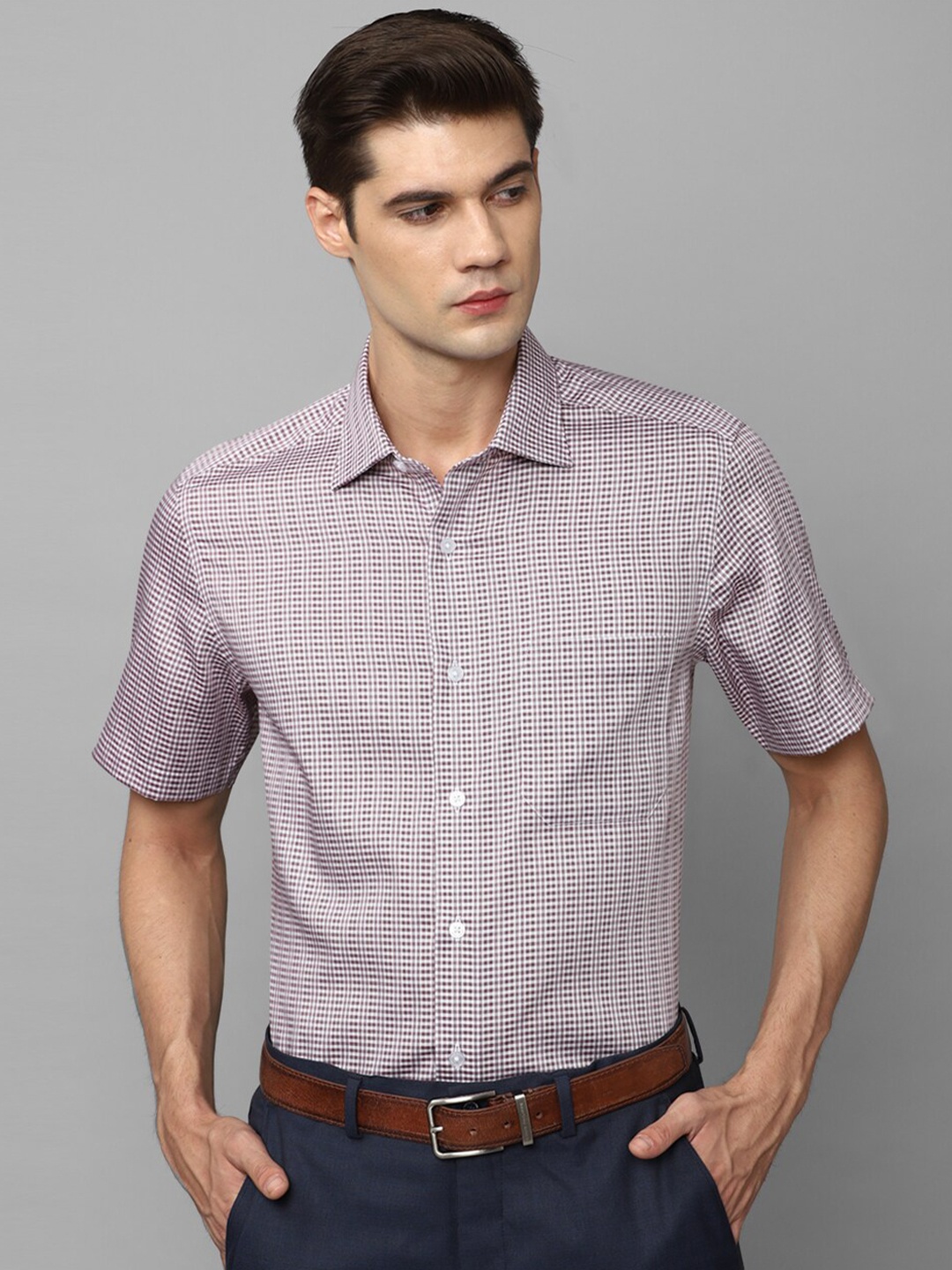 

Louis Philippe Vertical Striped Spread Collar Regular Fit Pure Cotton Formal Shirt, Purple