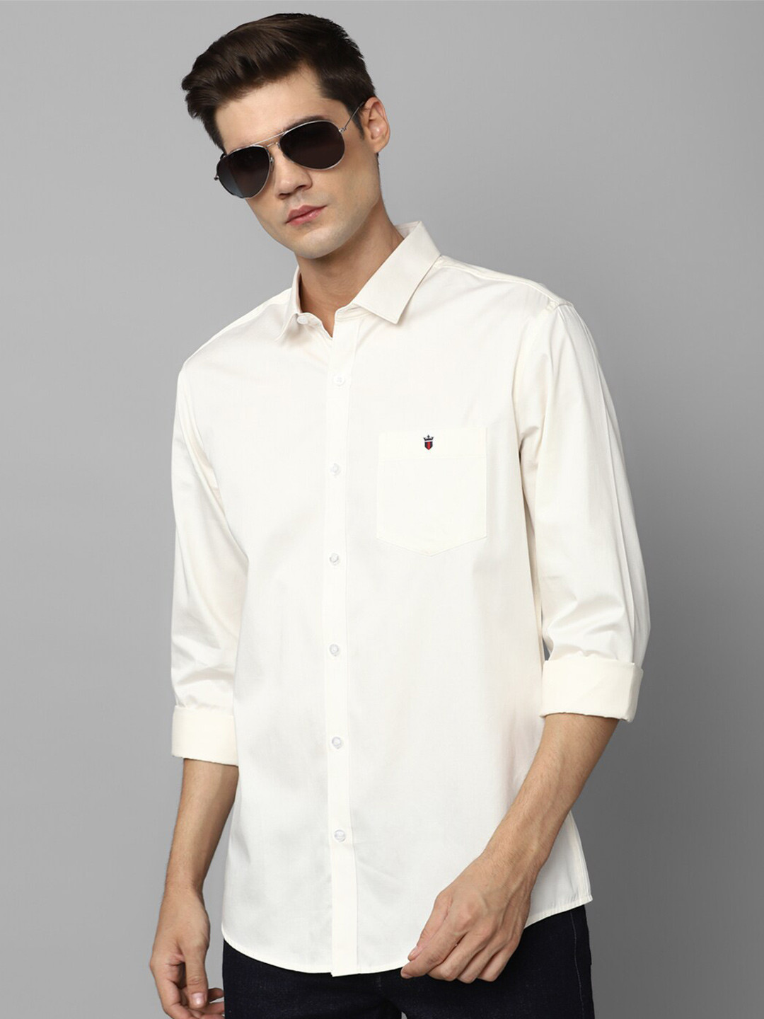 

Louis Philippe Jeans Slim Fit Pure Cotton Casual Shirt, Cream